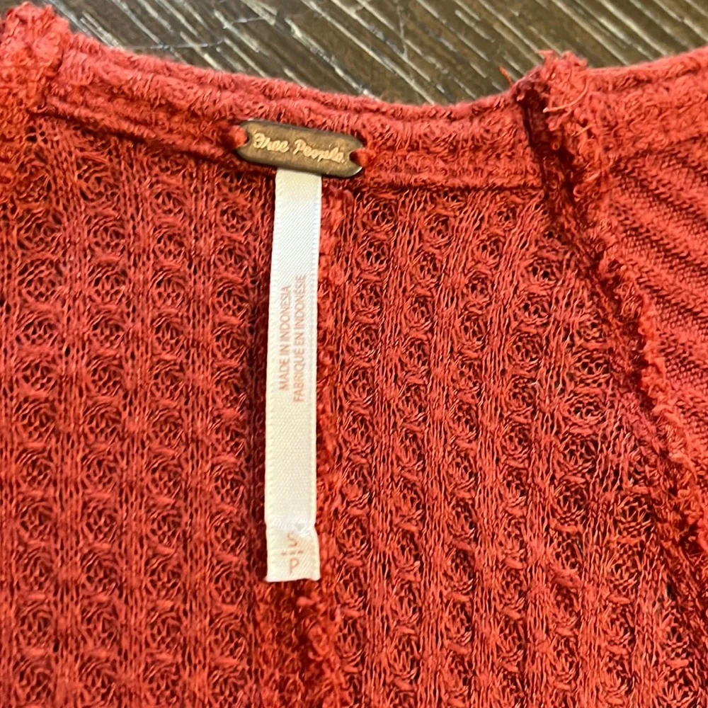 Free People salmon  orange Ventura drippy thermal long sleeve top Size S